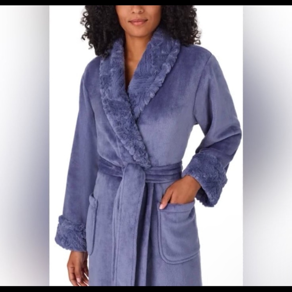 NWT Carole Hochman Lavender Blue Plush Belted Full Size Robe Size Large XLarge